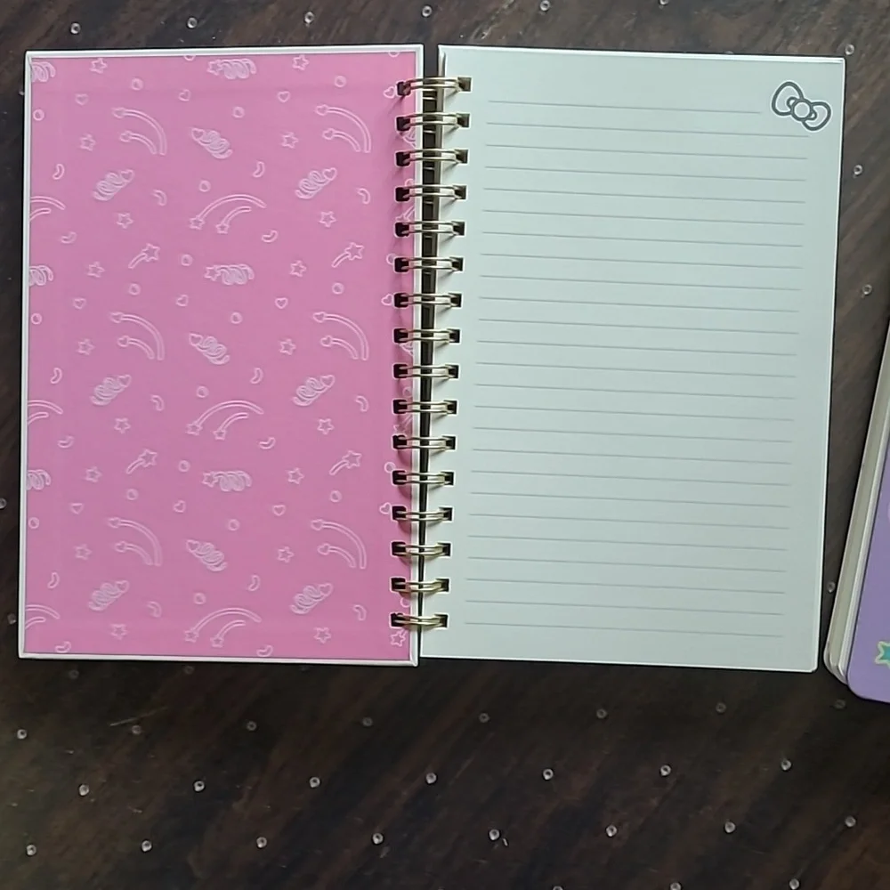 Hello Kitty Spiral Notebook and Notepad Set - Picture 6 of 12